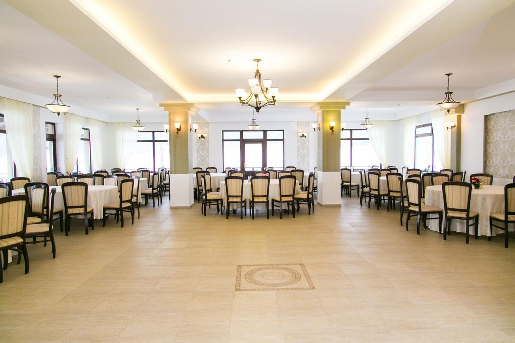 Pensiunea Roua Muntilor Sîmbăta de Sus Екстериор снимка